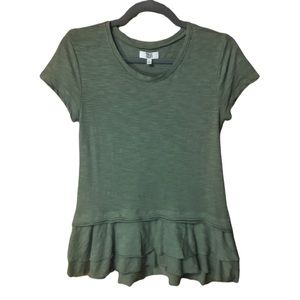 TRUE CRAFT | ARMY GREEN RUFFLE BOTTOM PEPLUM CASUAL TEE SZ XS